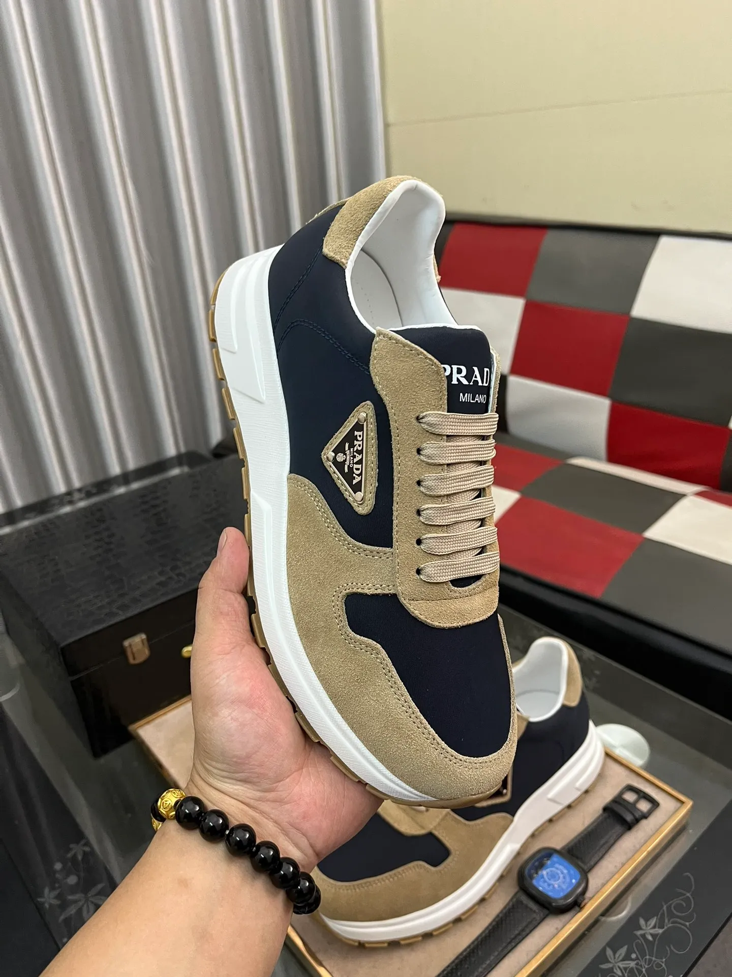Men's shoes 💰540⌚️⌚️【PRADA】Prada - High-end quality casual sports shoes - Upper: calfskin shoe body with branded metal fasteners, - Inner lining: breathable leather lining - Outsole: ultra-light TPU foam·rubber; molded outsole -Super high quality control·Fine workmanship: highlighted (high-end·luxury·grade) -Size: 38-444️⃣Colors available